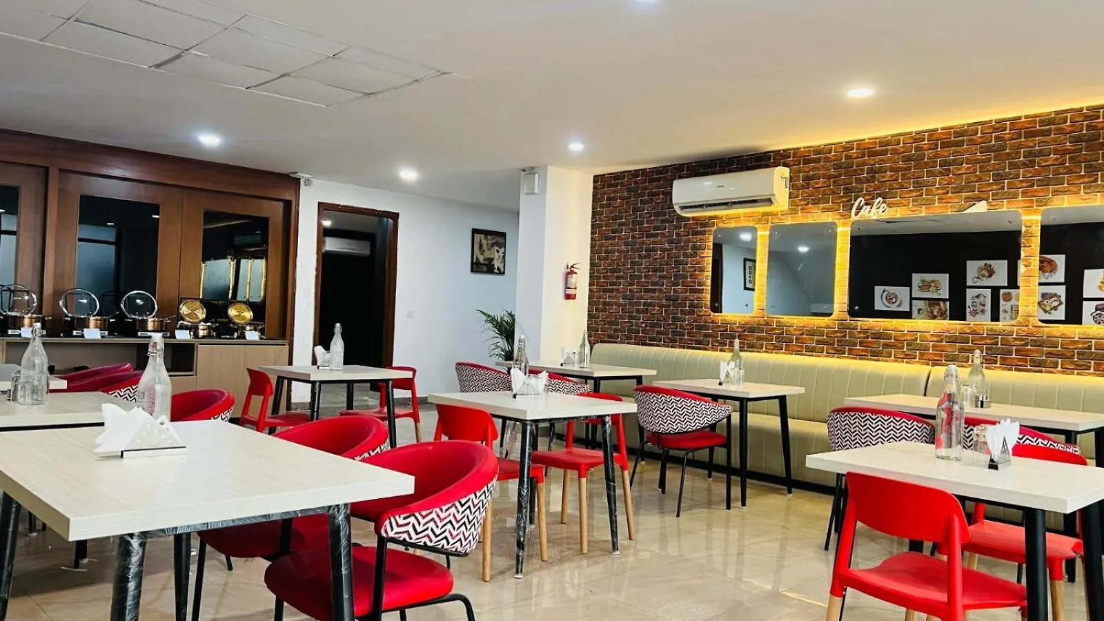 Bluo 1Bhk Suite Medicity - Bathtub, Kitchen Lift #Staycation Gurgáon 0*,