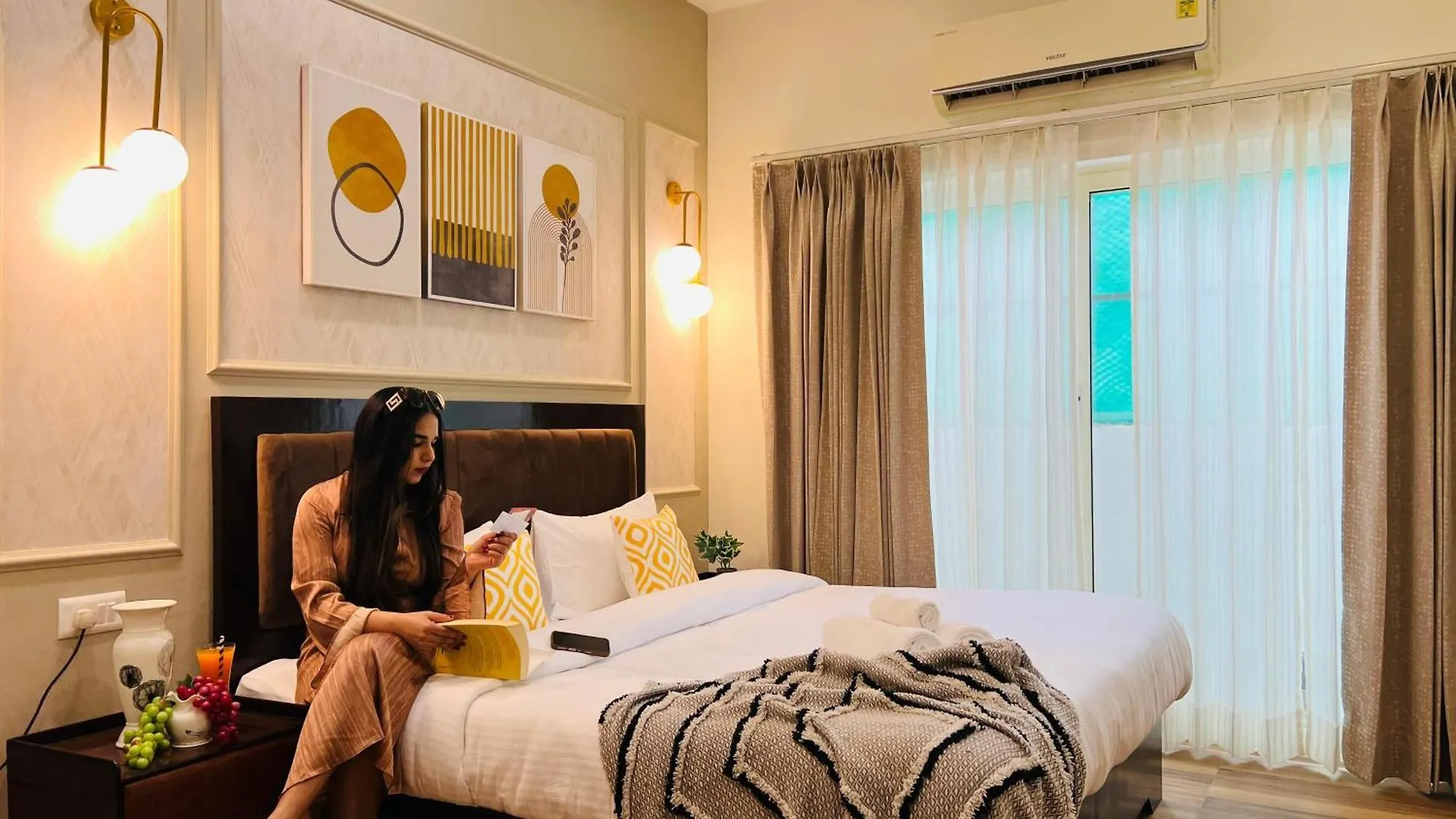 Bluo 1Bhk Suite Medicity - Bathtub, Kitchen Lift #Staycation Gurgáon